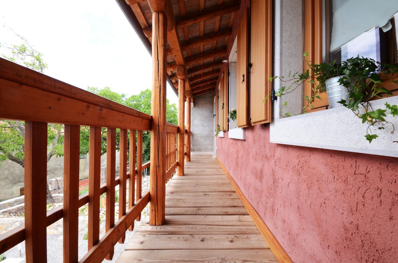 Matijevi Apartments Систиана Экстерьер фото